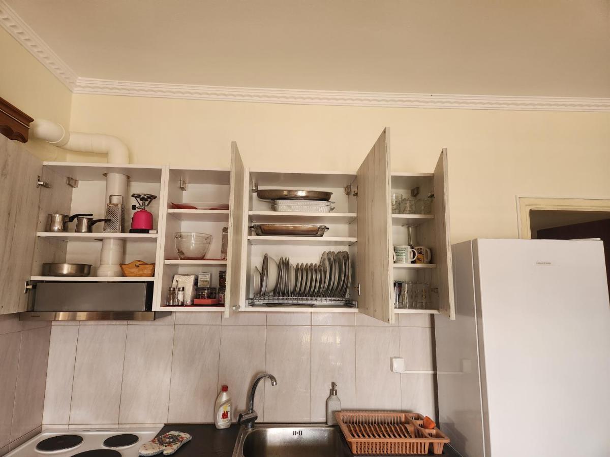 Cozy Apartment In Nea Kios Exterior foto